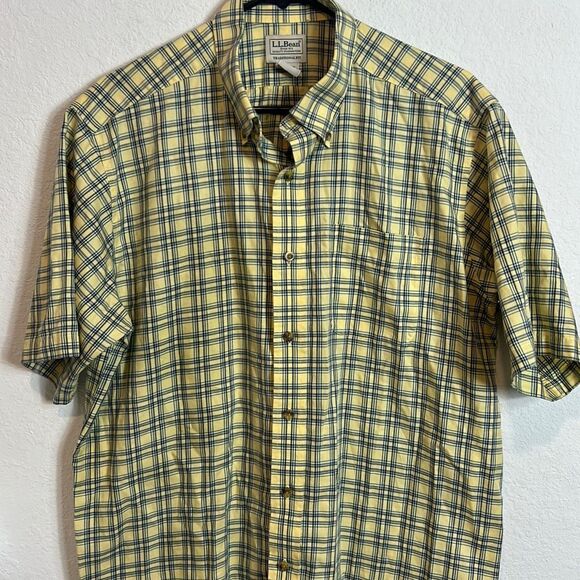LL Bean Short Sleeve Button Up Shirt Mens Size L Regular Plaid Cotton Yellow - Picture 2 of 9